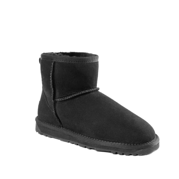 UGG CLASSIC MINI BOOTS (WATER RESISTANT)