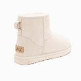 UGG CLASSIC MINI BOOTS (WATER RESISTANT)