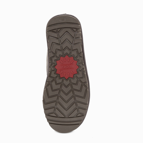 UGG KINGSLEY MENS LACEUP BOOTS