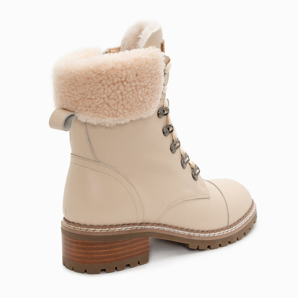 UGG LYRIC ANKLE ZIP BOOTS