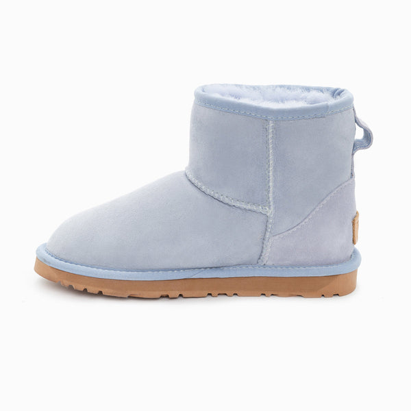 UGG CLASSIC MINI BOOTS (WATER RESISTANT)
