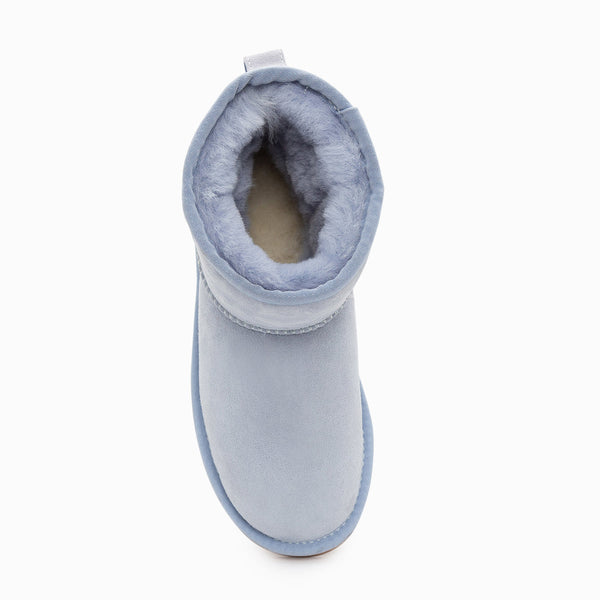 UGG CLASSIC MINI BOOTS (WATER RESISTANT)