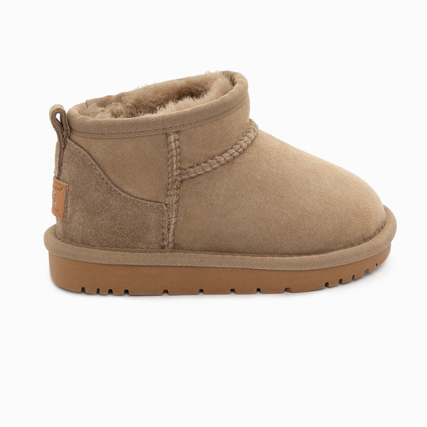 UGG KIDS CLASSIC ULTRA MINI BOOT