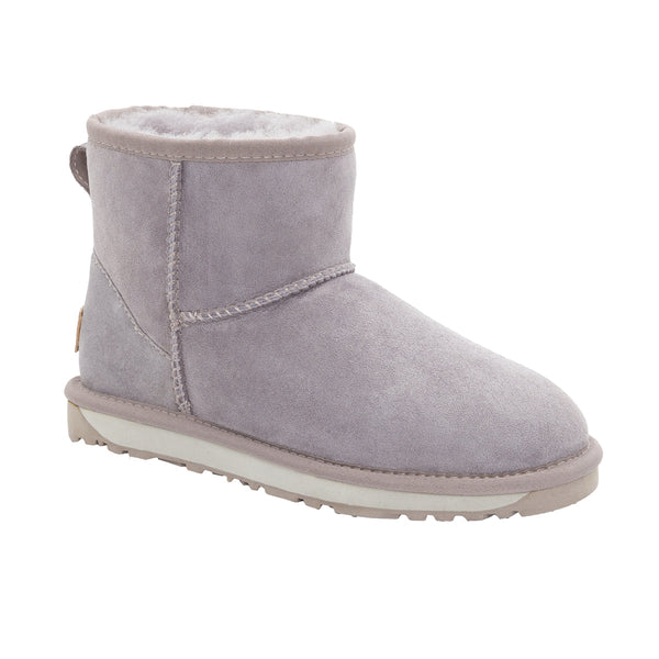 UGG CLASSIC MINI BOOTS (WATER RESISTANT)