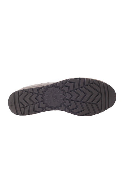 UGG MIA CLASSIC SLIM BOOTS (WATER RESISTANT)