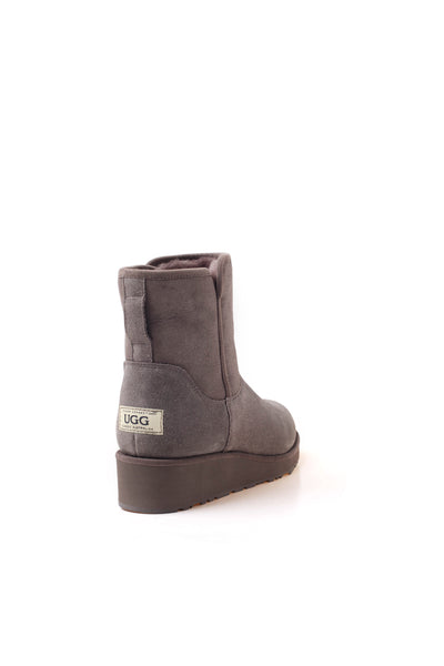 UGG MIA CLASSIC SHORT SLIM BOOTS (WATER RESISTANT)